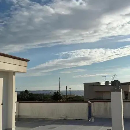 With Sea View In - 18 M² Daire